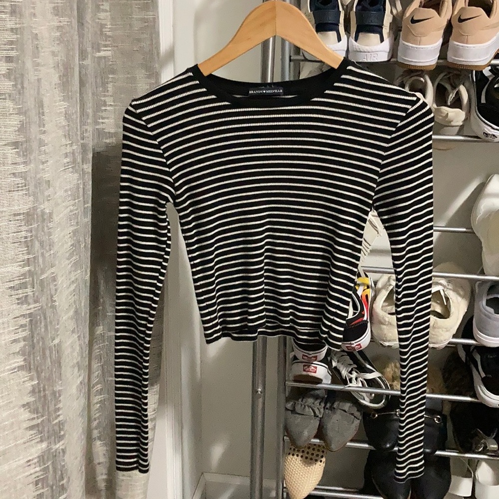 BRANDY MELVILLE LONG SLEEVE